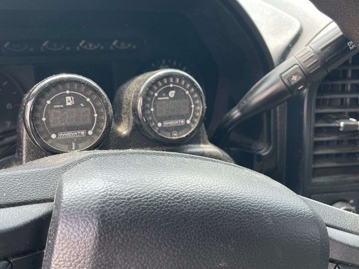 2020-ford-f150-xl-image-33
