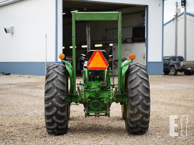 john-deere-2150-image-6