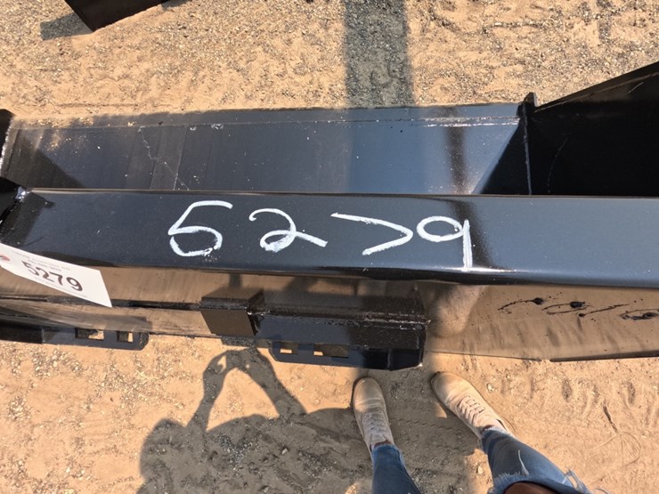 #5279-•-84"-skid-steer-snow-or-litter-bucket-image-5