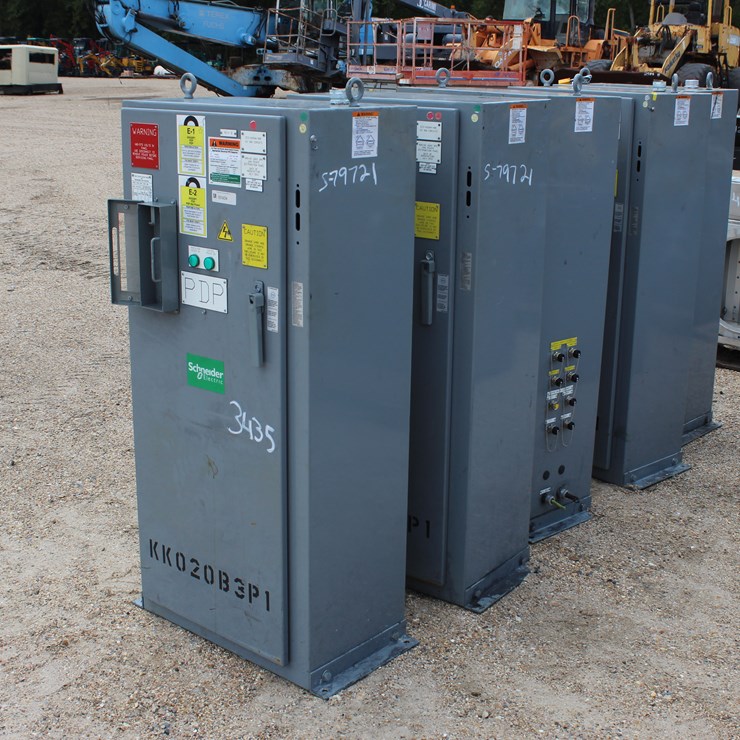 #3489 • LOT OF 5 OUTDOOR ELECTRICAL BOXES