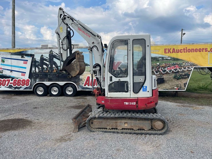 takeuchi-tb138fr-image-11