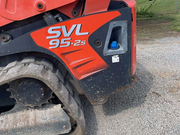 kubota-svl95-2s-image-17