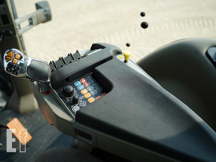 2012-case-ih-magnum-290-image-34