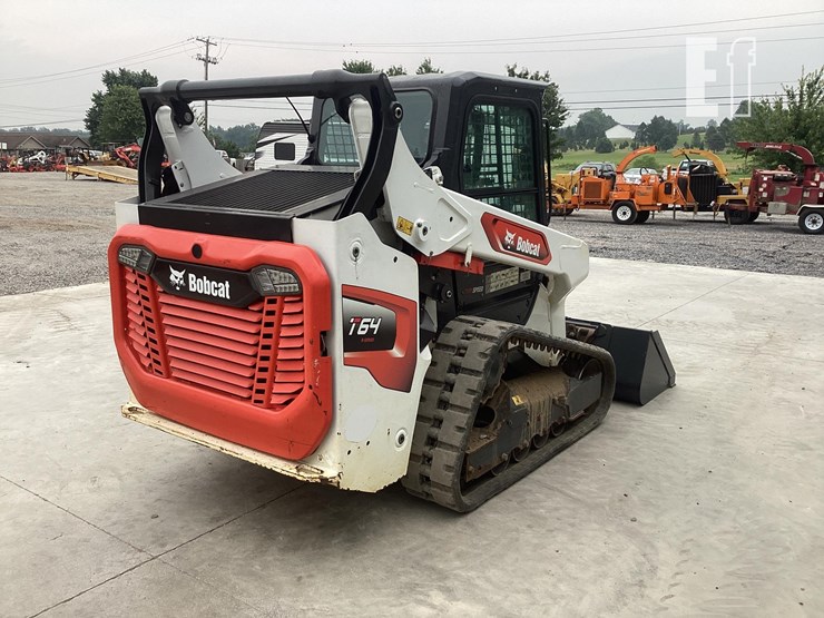 2023-bobcat-t64-image-4