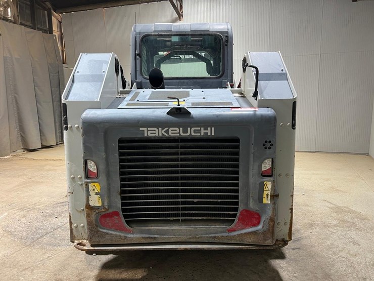 2023-takeuchi-tl12r2-image-4