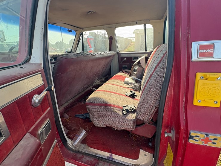 #79-•-#25032-•-1983-gmc-c/k-4x4-t/a-crew-cab-4x4-work-bed-truck-vin:-1gdjk33w0ds511665-image-34