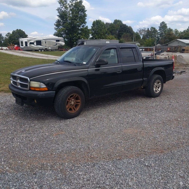 2004 DODGE DAKOTA