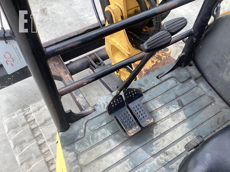 2015-caterpillar-305.5e2-cr-image-20
