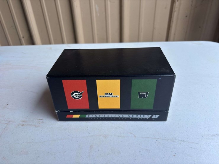 (2)-1/16-heritage-oliver-1655-+-1/64-agco-historical-set-nib-ertl-image-13