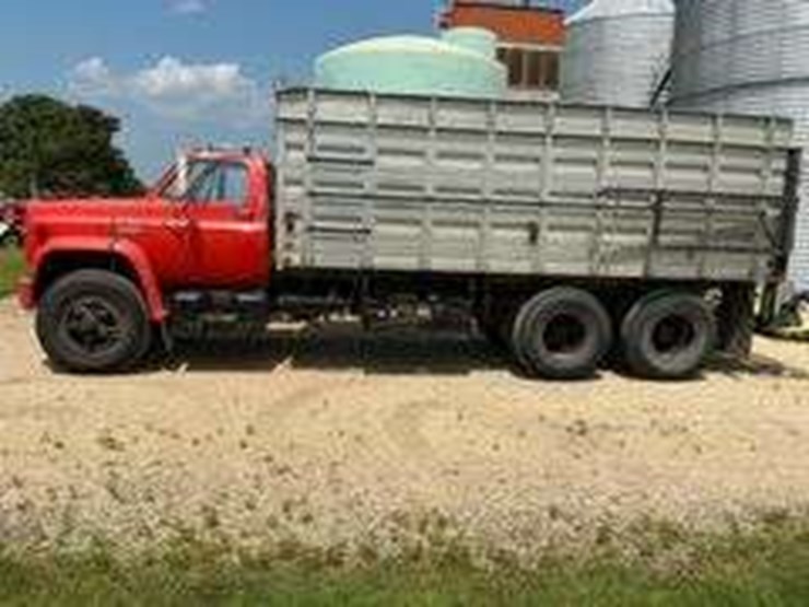 1972-gmc-6500-super-custom,-grain-truck-image-2