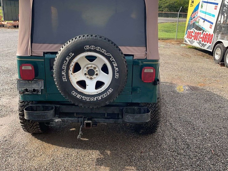 1994-jeep-wrangler-image-8