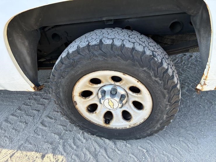 2012-chevrolet-silverado-1500-image-6