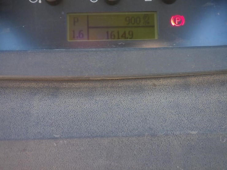 2021-deere-550k-image-33