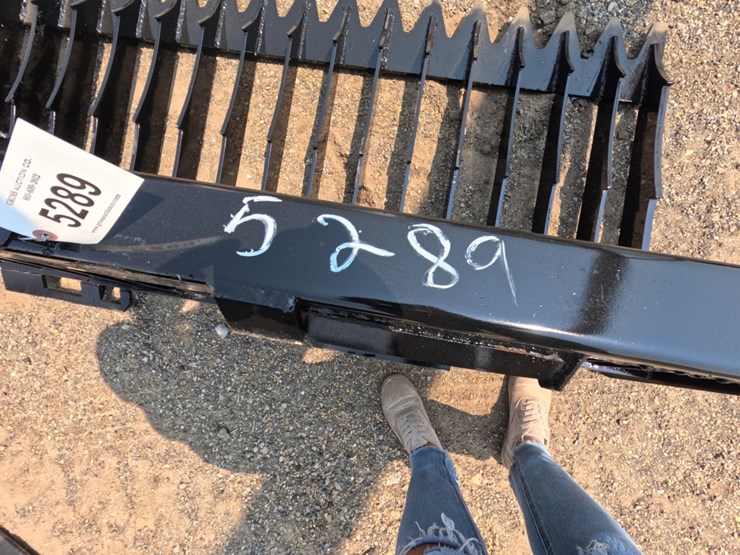 #5289-•-76"-skid-steer-skeleton-bucket-low-side-image-3