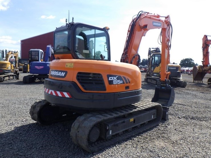 2021-doosan-dx85r-3-image-4