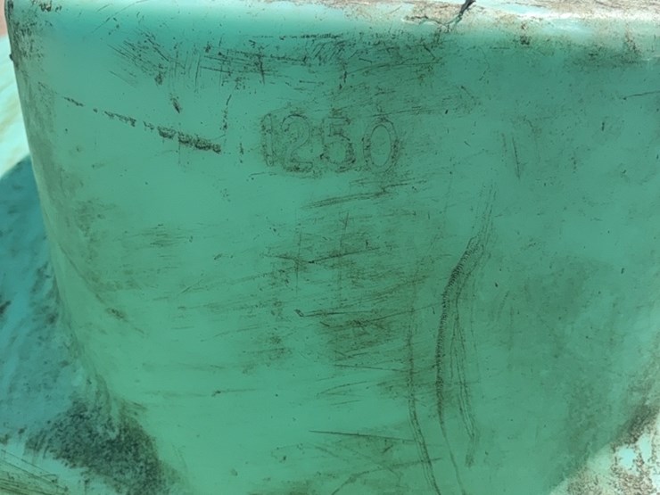 1250-gallon-poly-water-tank-image-2