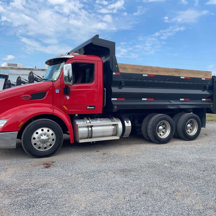 2017 PETERBILT 579