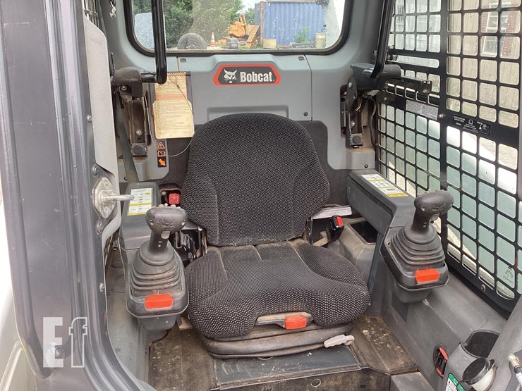 2022-bobcat-t64-image-14