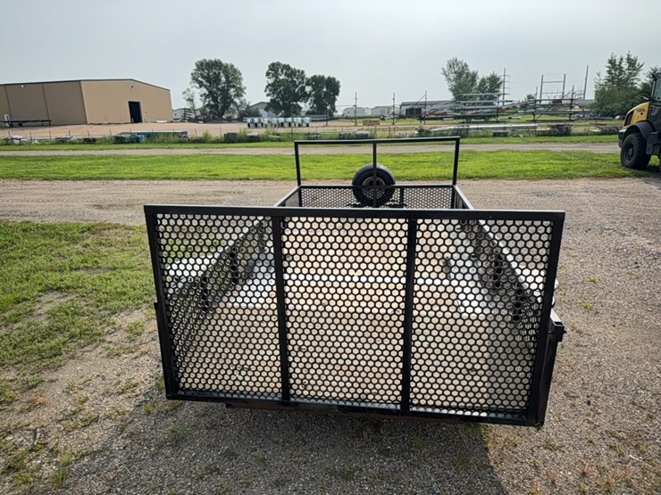 homemade-2-wheel-utility-trailer-w/-ramp,-approximately-6’-x-11’,-**no-title**-image-4
