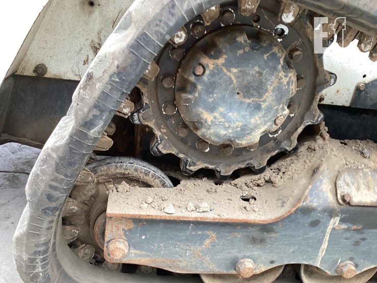 2019-bobcat-t595-image-12