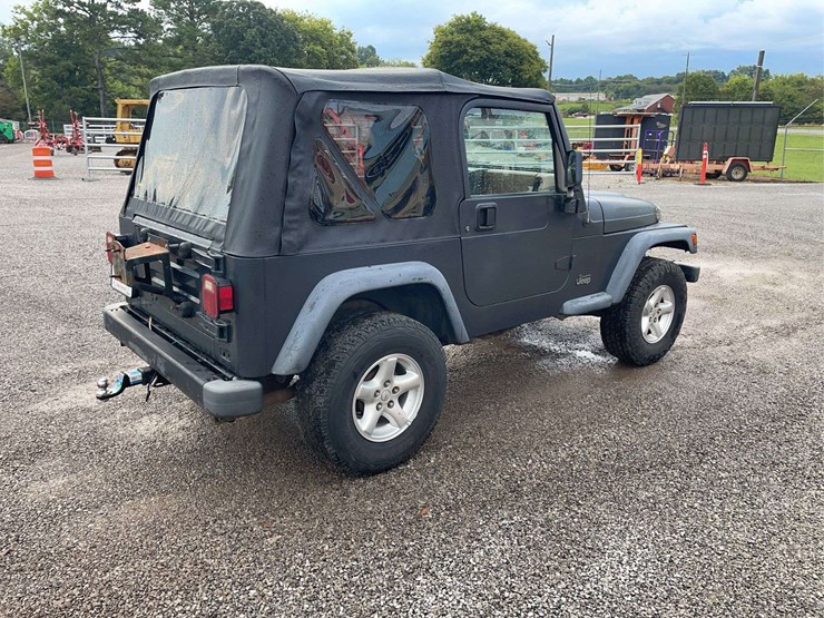1998-jeep-wrangler-image-8