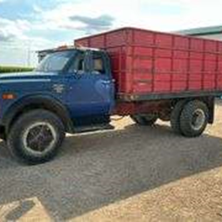 1968 Chevy 60 Grain Truck