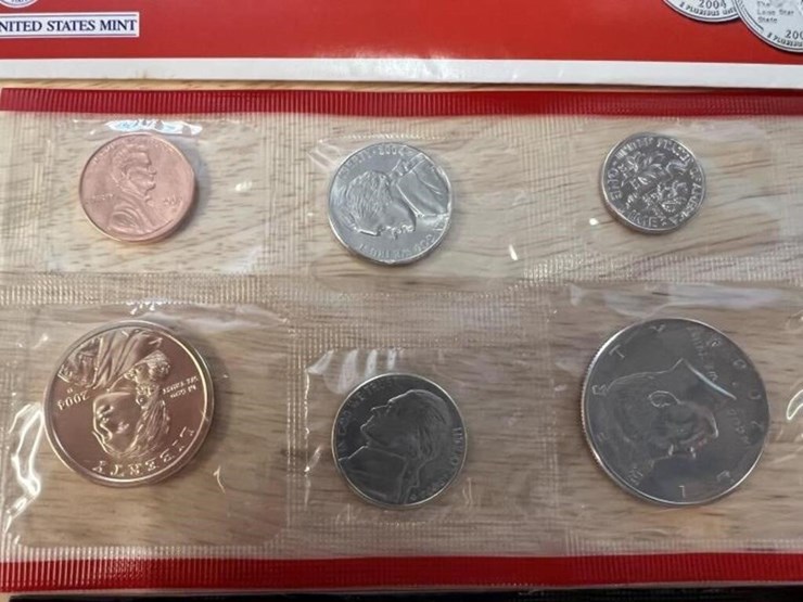 closet--2004-us-mint-coin-set-image-6