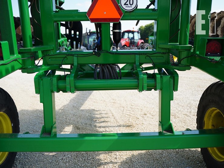 2021-john-deere-2680h-image-18