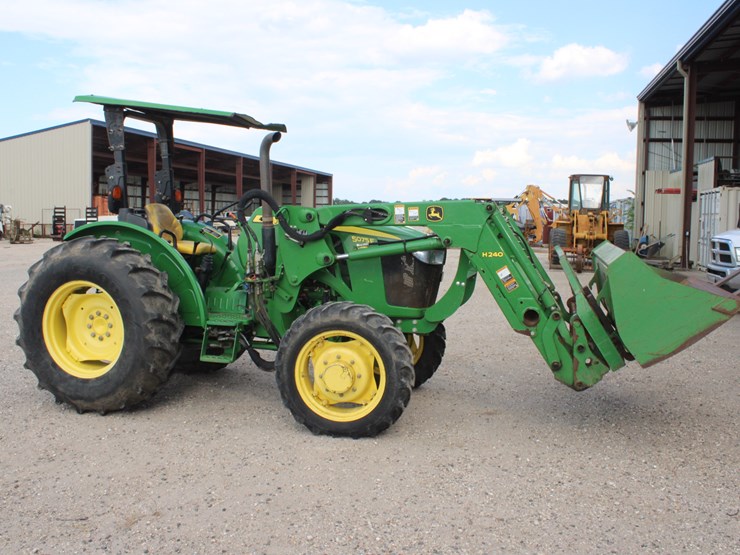 2014-john-deere-5075e-image-2