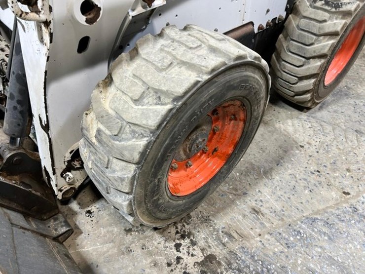 2022-bobcat-s740-image-12