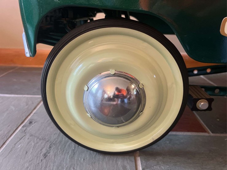custom-oliver-pedal-car-image-16