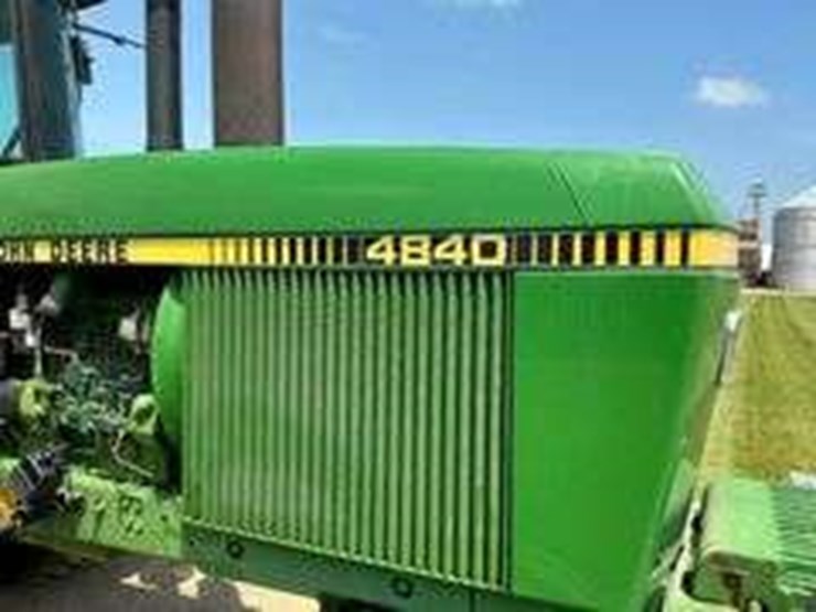1981-john-deere-4440-image-7