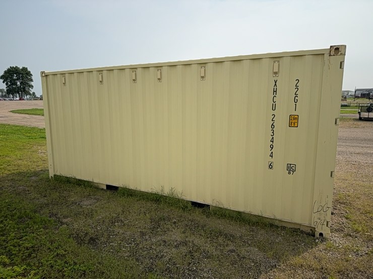 20’-l--x-8’-w-x-8.6’-tall-storage-container-image-3
