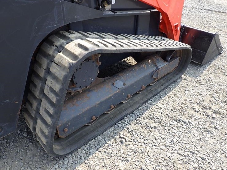 kubota-svl97-2-image-34