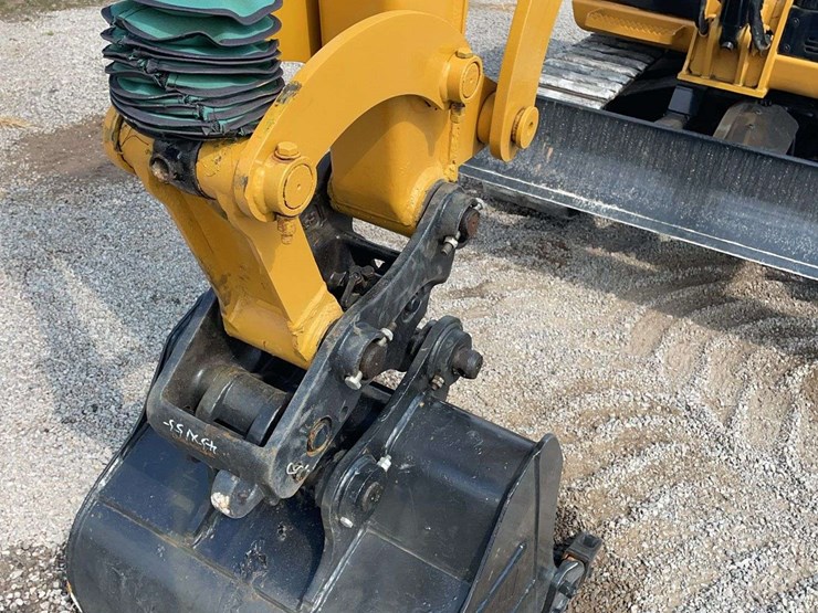 2021-caterpillar-305.5-image-13