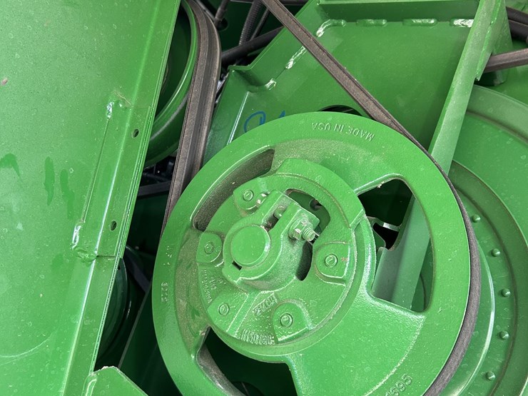 2024-john-deere-s790-image-45