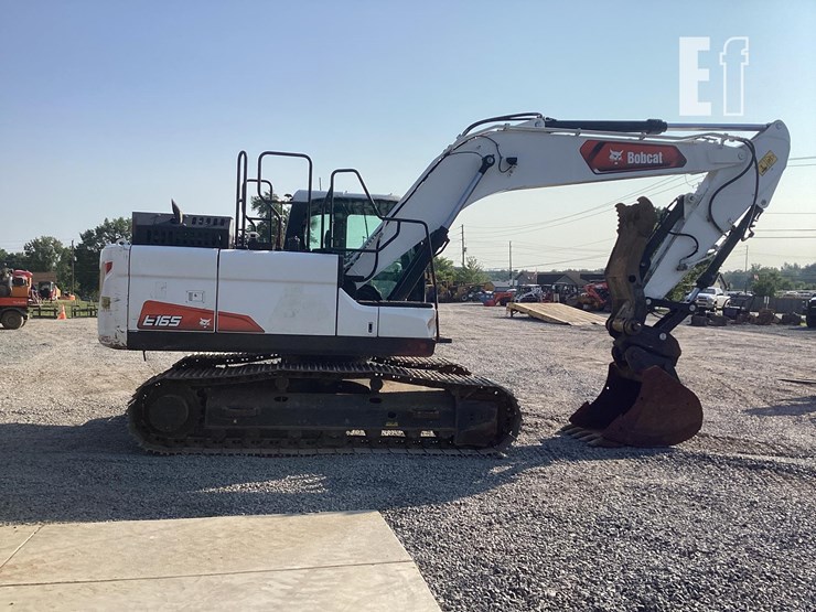 2021-bobcat-e165-image-5