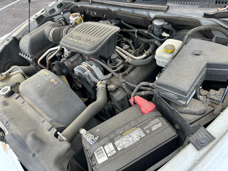 2010-dodge-dakota-image-7