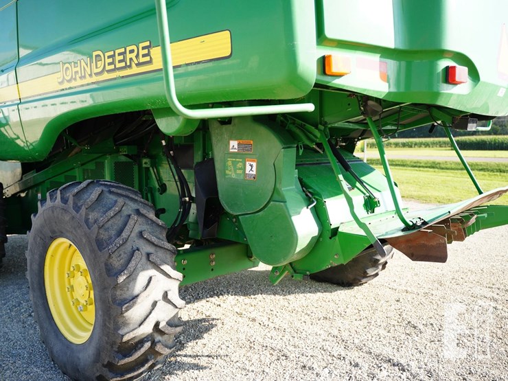 2007-john-deere-9560-sts-image-33