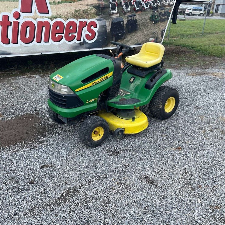 JOHN DEERE LA105