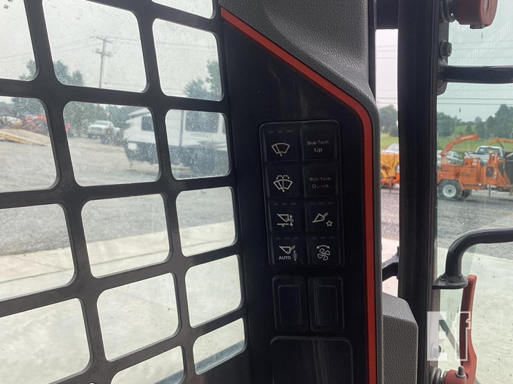 2021-bobcat-t66-image-19