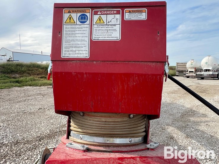 2020-westfield-mkx-10-73-low-profile-swing-hopper-auger-image-17