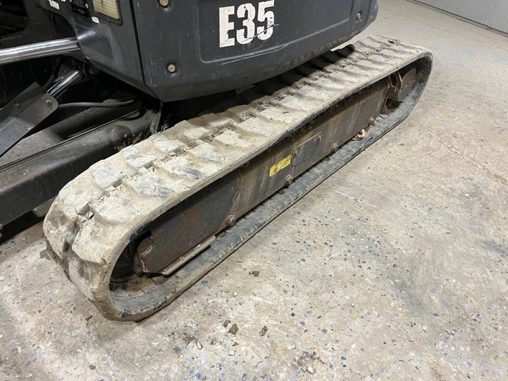 2017-bobcat-e35-image-13