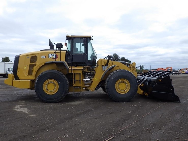 2022-caterpillar-980-image-5