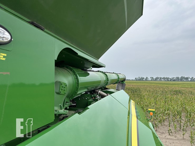 2024-john-deere-s790-image-65