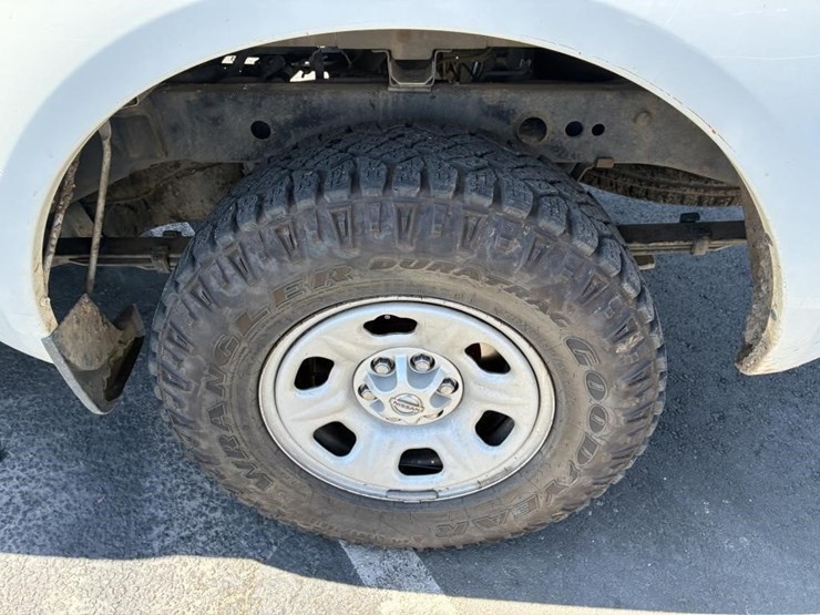2017-nissan-frontier-image-5