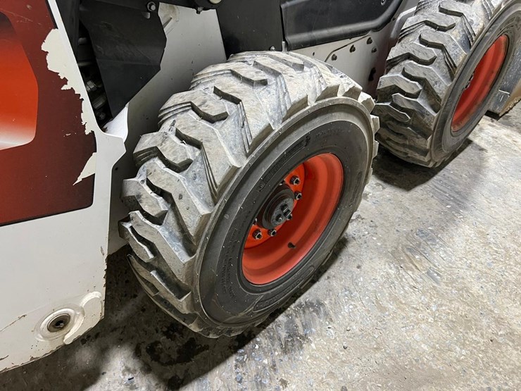 2022-bobcat-s76-image-16