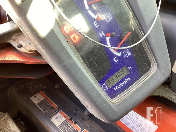 2016-kubota-ssv65-image-14
