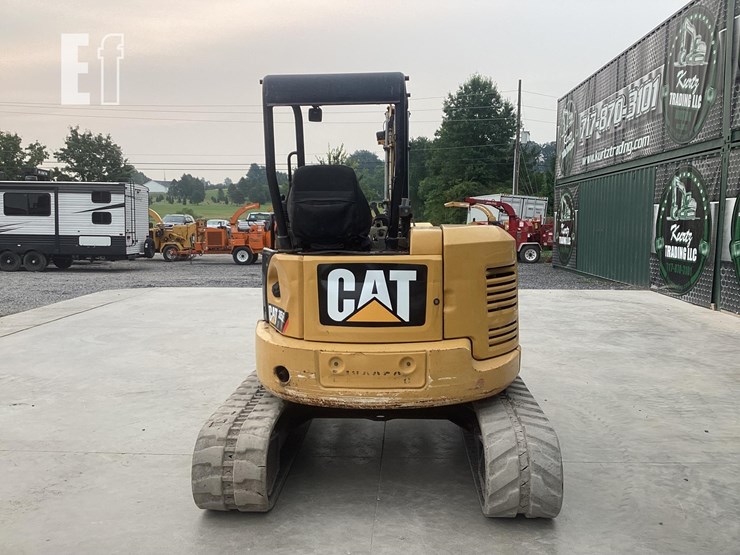 2015-caterpillar-305.5e2-cr-image-3