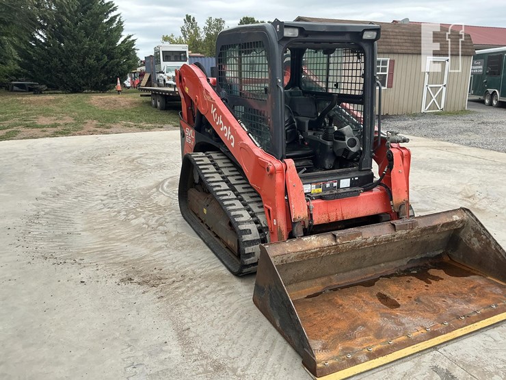 2021-kubota-svl65-2-image-6